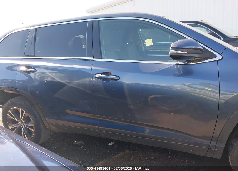 2019 TOYOTA HIGHLANDER LE VIN: 5TDZZRFH9KS290866