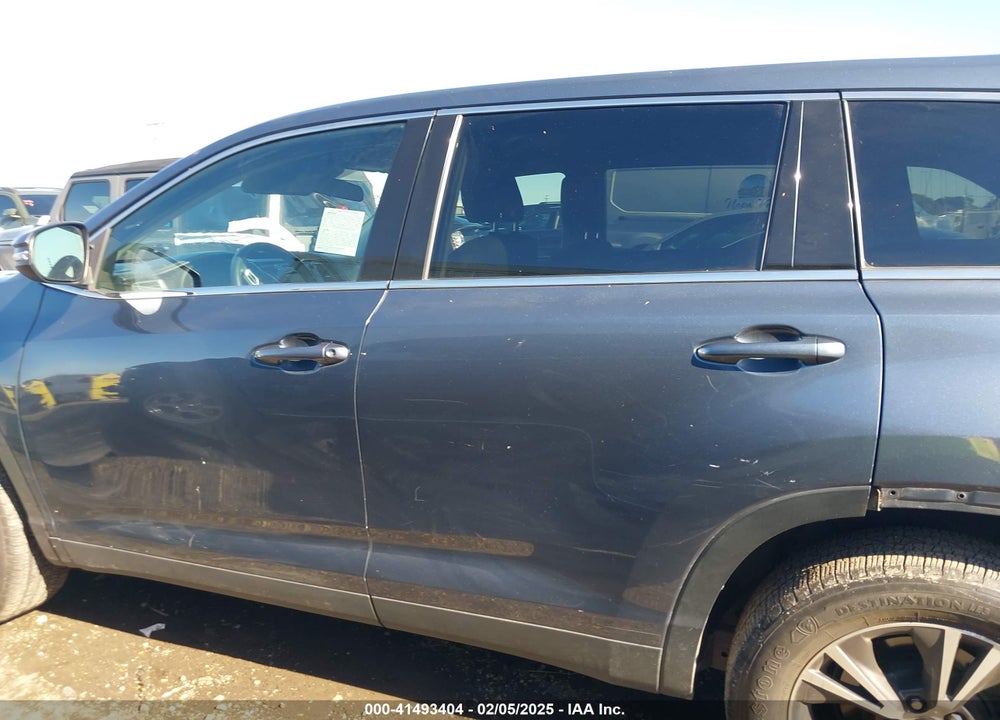 2019 TOYOTA HIGHLANDER LE VIN: 5TDZZRFH9KS290866