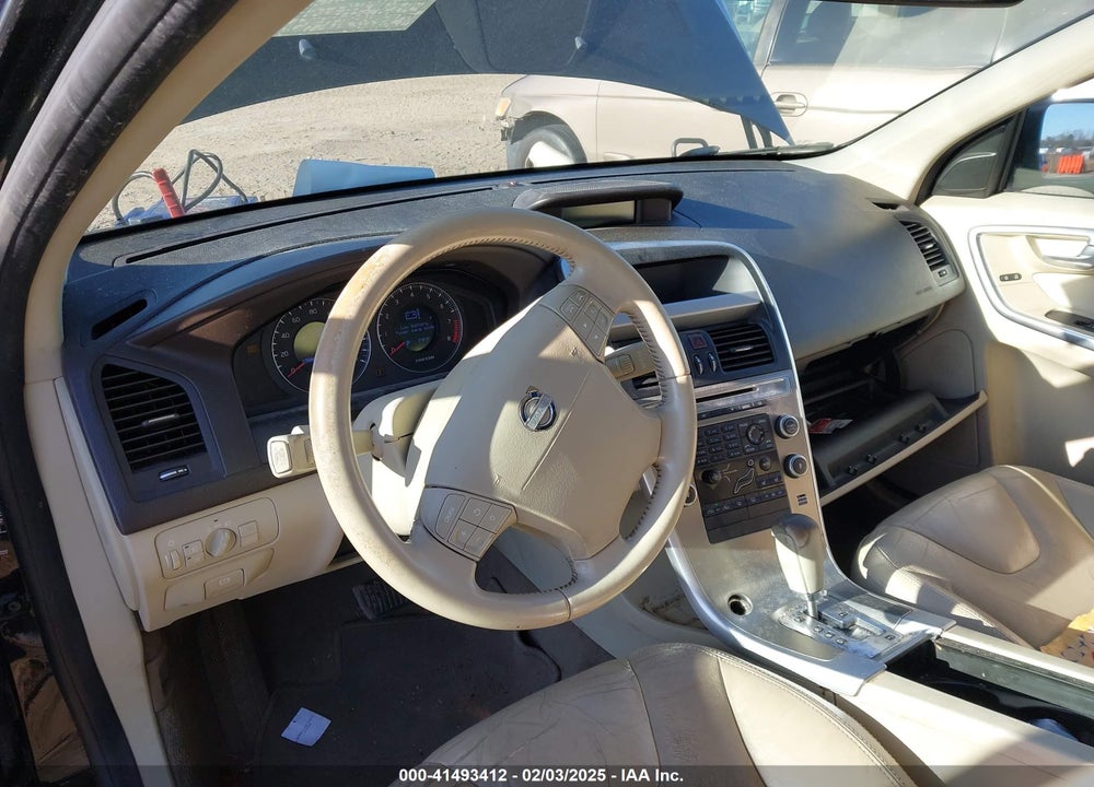 2010 VOLVO XC60 3.2 VIN: YV4982DLXA2059771
