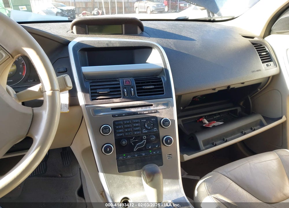 2010 VOLVO XC60 3.2 VIN: YV4982DLXA2059771