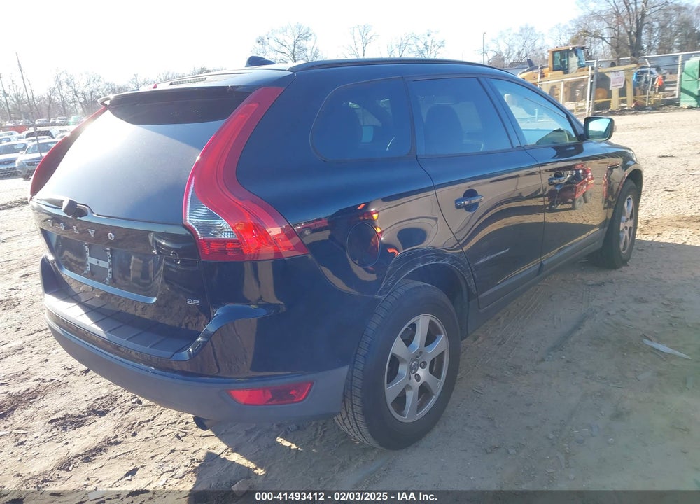 2010 VOLVO XC60 3.2 VIN: YV4982DLXA2059771
