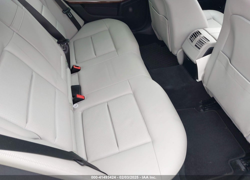 2013 MERCEDES-BENZ E 350 VIN: WDDHF5KB3DA692919