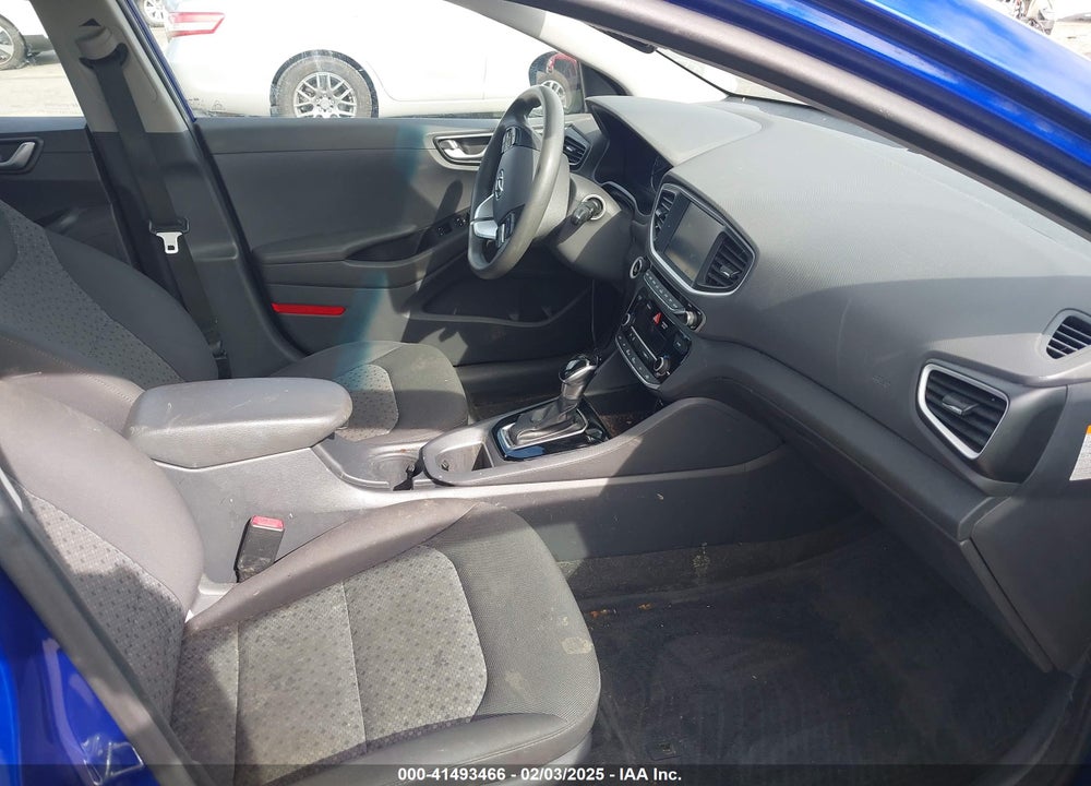 2019 HYUNDAI IONIQ HYBRID VIN: KMHC65LC7KU145204