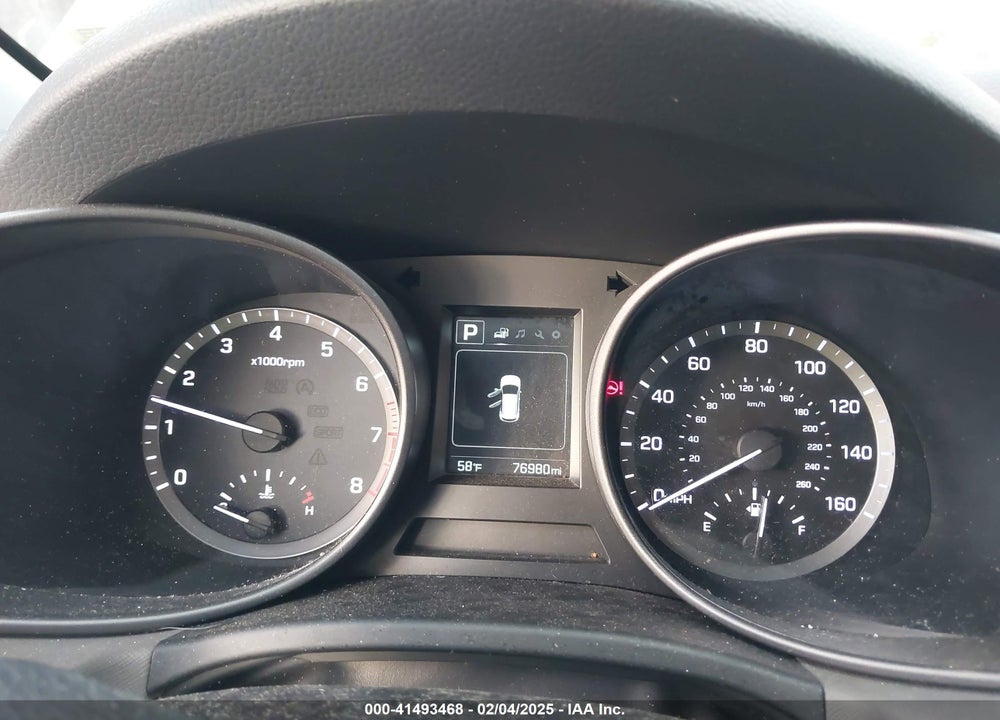 2017 HYUNDAI SANTA FE SPORT 2.4L VIN: 5XYZTDLB5HG383359