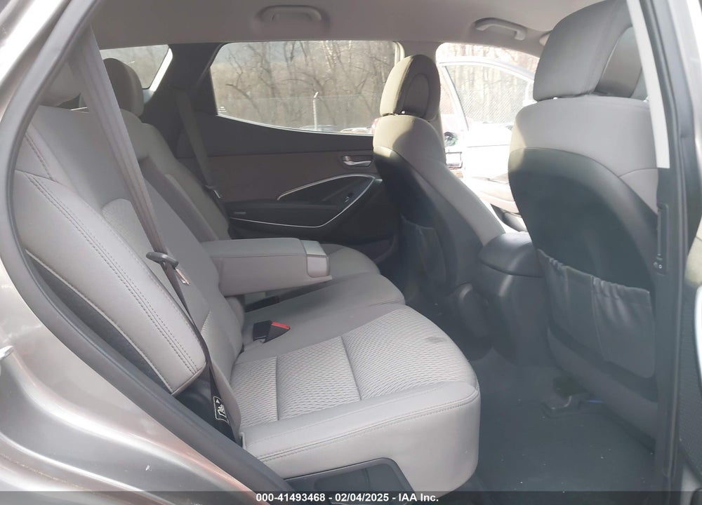 2017 HYUNDAI SANTA FE SPORT 2.4L VIN: 5XYZTDLB5HG383359