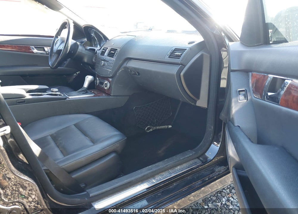 2010 MERCEDES-BENZ C 300 VIN: WDDGF8BB1AF472688