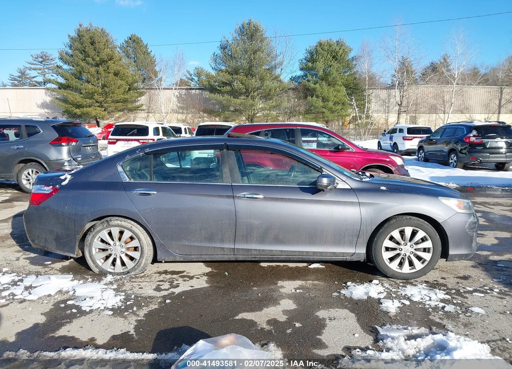 2013 HONDA ACCORD VIN: 1HGCR2F86DA095676