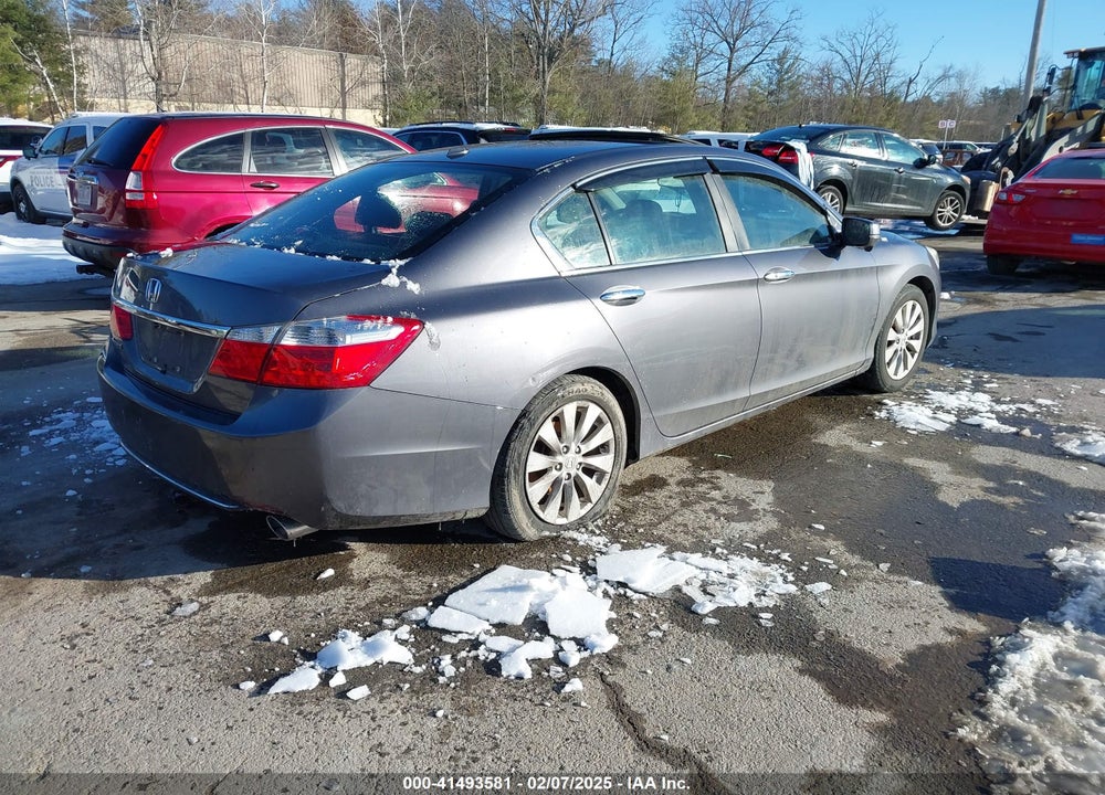 2013 HONDA ACCORD VIN: 1HGCR2F86DA095676
