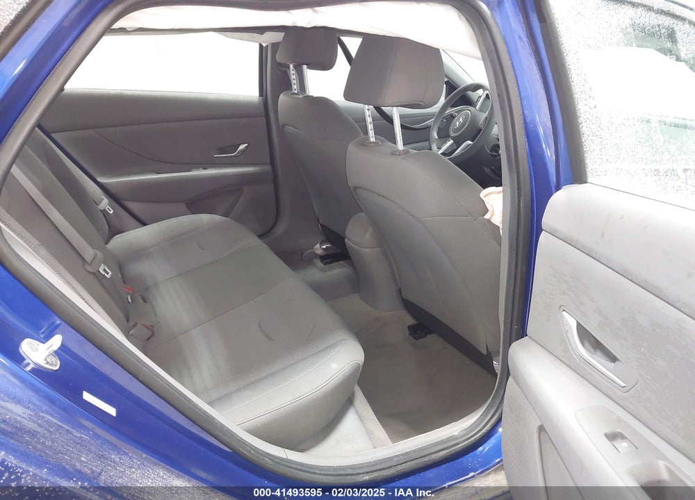 2022 HYUNDAI ELANTRA VIN: KMHLL4AG8NU368302