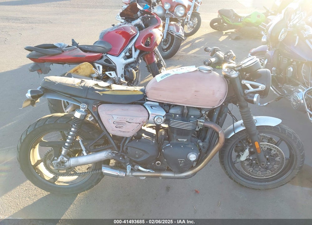 2020 TRIUMPH MOTORCYCLE SPEED TWIN VIN: SMTD54HF3LT991539
