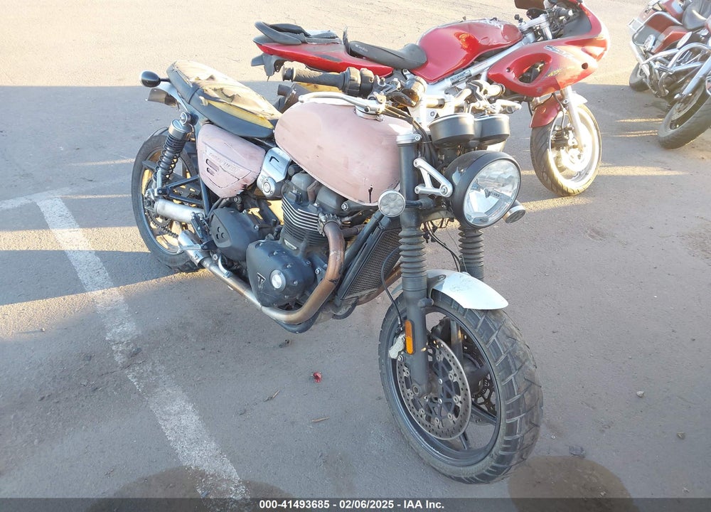 2020 TRIUMPH MOTORCYCLE SPEED TWIN VIN: SMTD54HF3LT991539