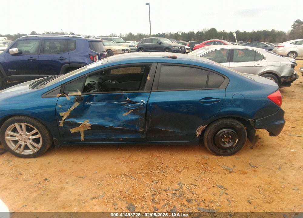2012 HONDA CIVIC VIN: 2HGFB2F55CH575876