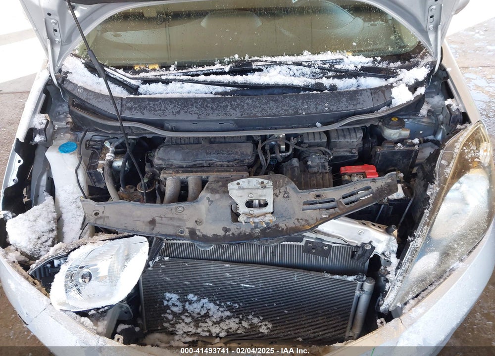 2013 HONDA FIT VIN: JHMGE8H55DC015479