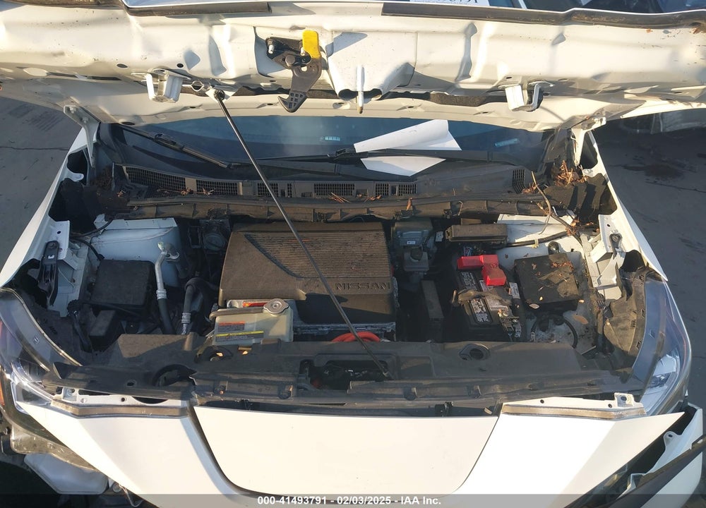 2018 NISSAN LEAF SV VIN: 1N4AZ1CP1JC302833