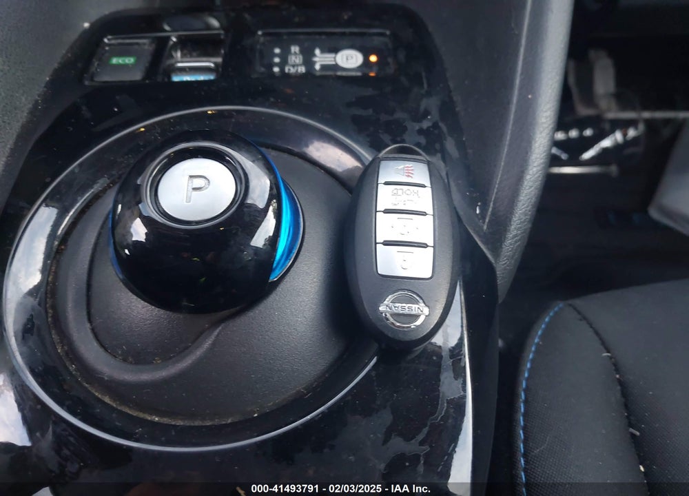 2018 NISSAN LEAF SV VIN: 1N4AZ1CP1JC302833