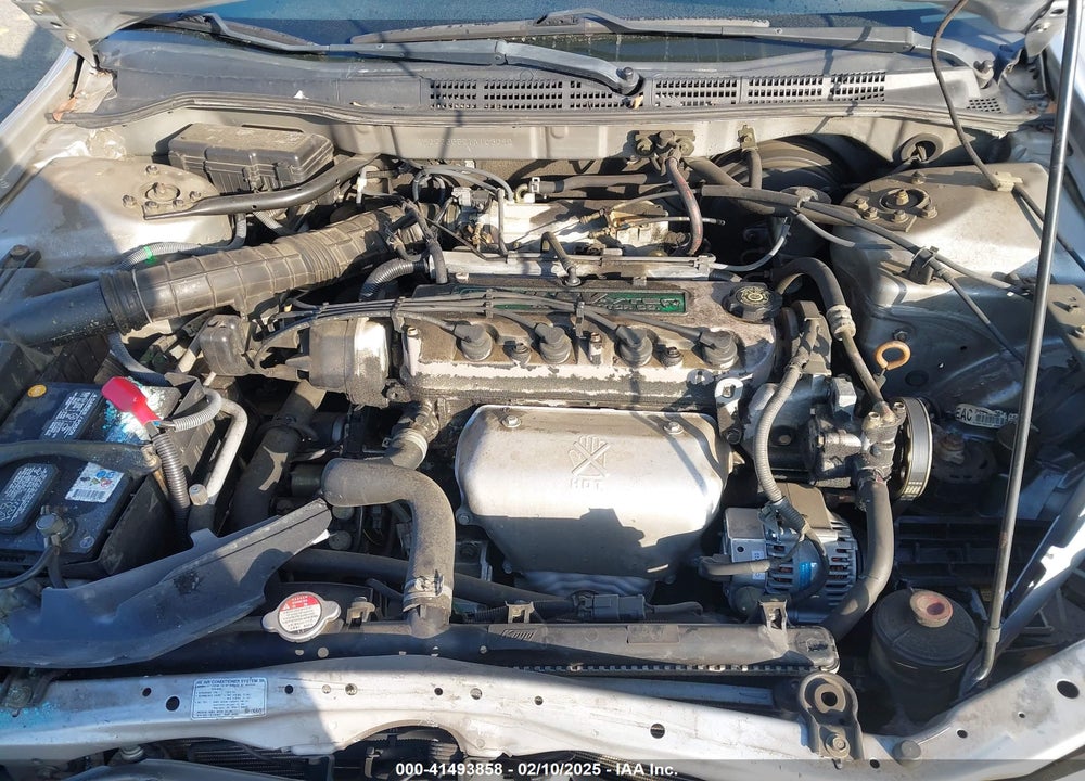 2001 HONDA ACCORD 2.3 LX VIN: 1HGCG66521A103092