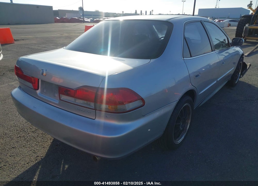 2001 HONDA ACCORD 2.3 LX VIN: 1HGCG66521A103092
