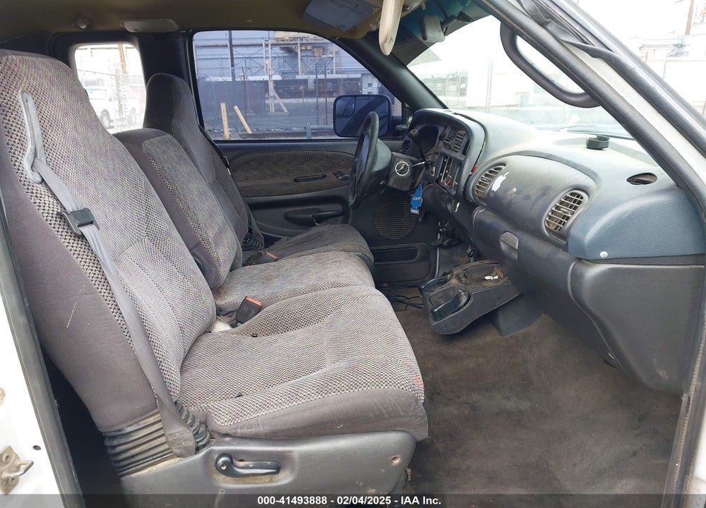 1999 DODGE RAM 2500 ST VIN: 3B7KC2369XG195243
