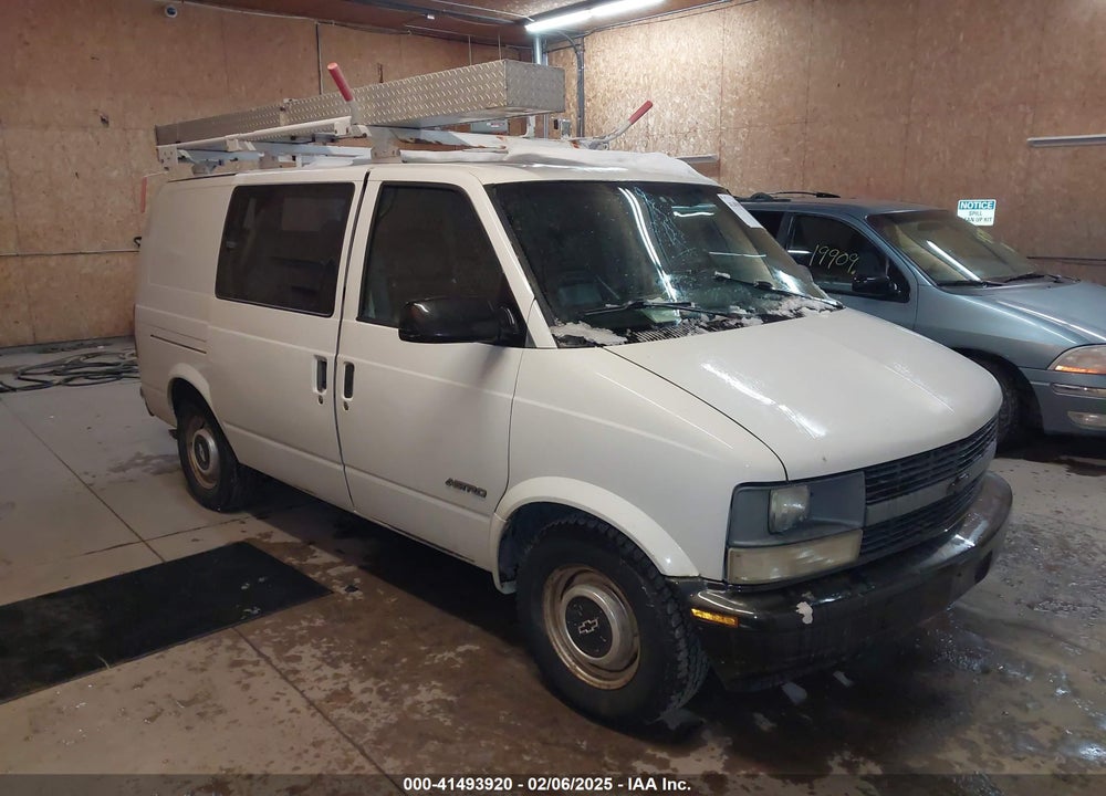 1995 CHEVROLET ASTRO VIN: 1GCDM19W5SB182028
