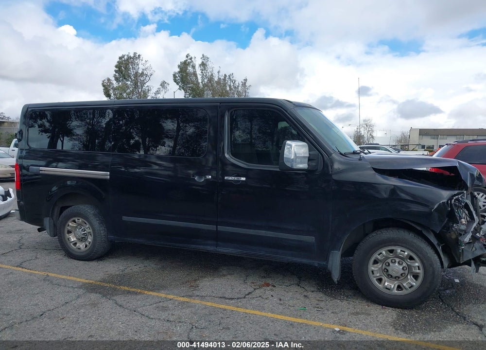 2018 NISSAN NV PASSENGER NV3500 HD SL V8 VIN: 5BZAF0AA7JN850660