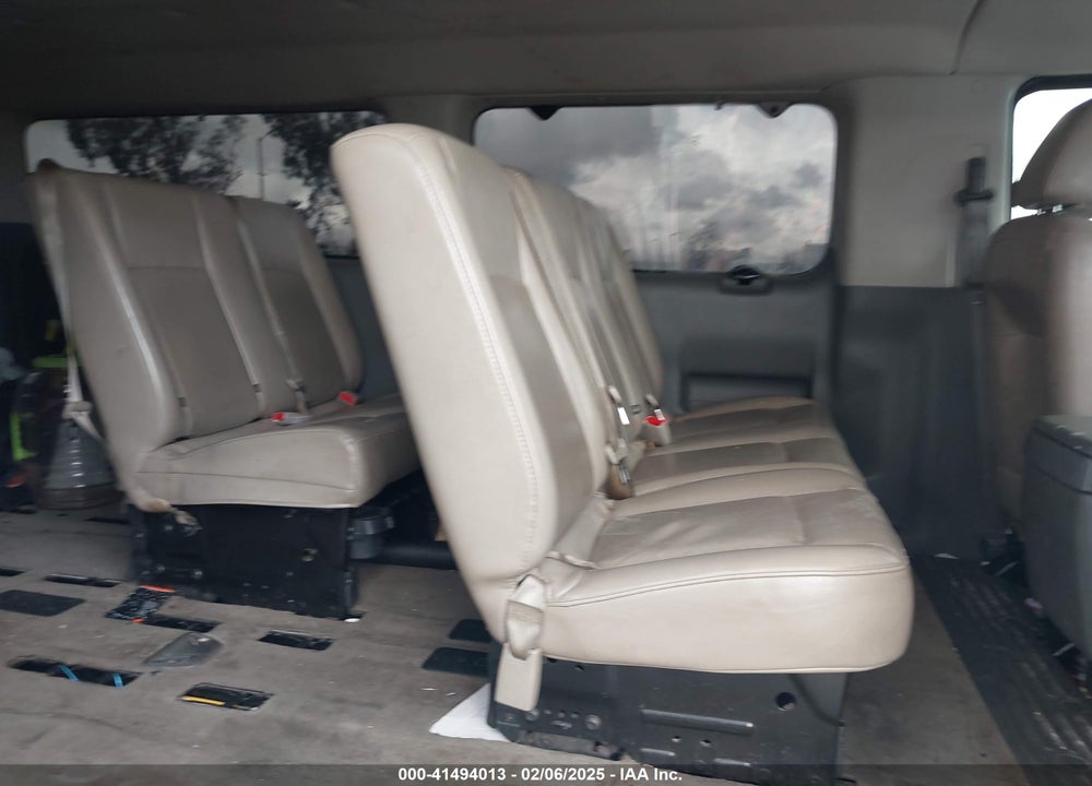 2018 NISSAN NV PASSENGER NV3500 HD SL V8 VIN: 5BZAF0AA7JN850660