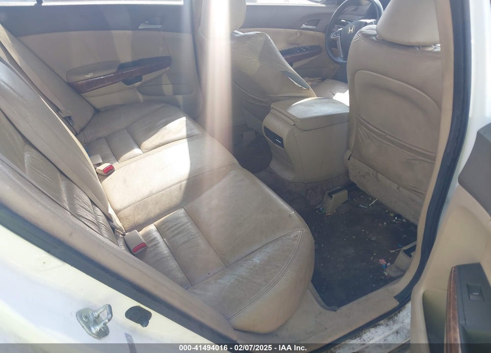 2010 HONDA ACCORD VIN: 1HGCP2F87AA128881