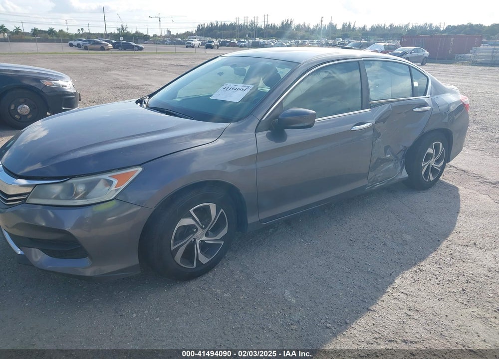 2017 HONDA ACCORD VIN: 1HGCR2F30HA208211