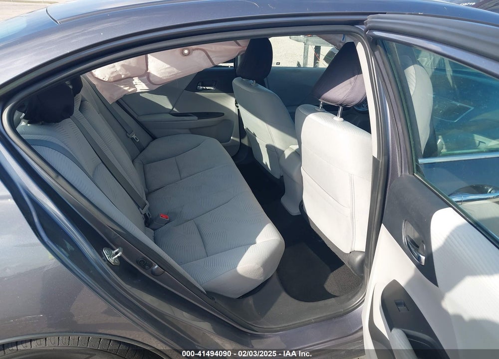 2017 HONDA ACCORD VIN: 1HGCR2F30HA208211
