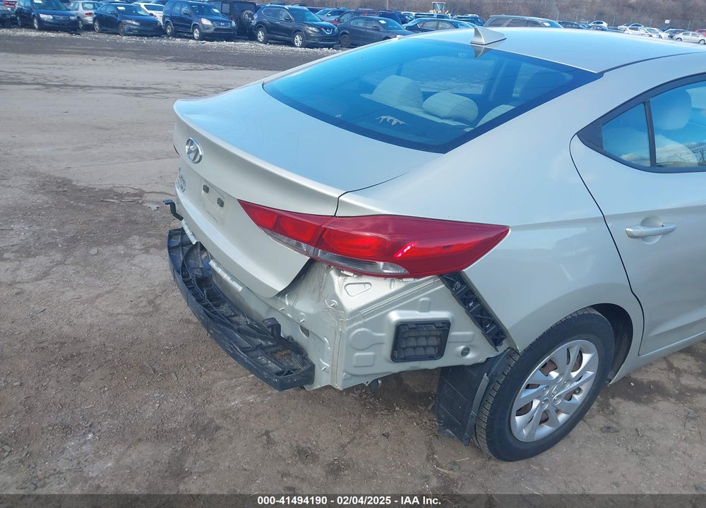 2017 HYUNDAI ELANTRA SE VIN: 5NPD74LF3HH149814