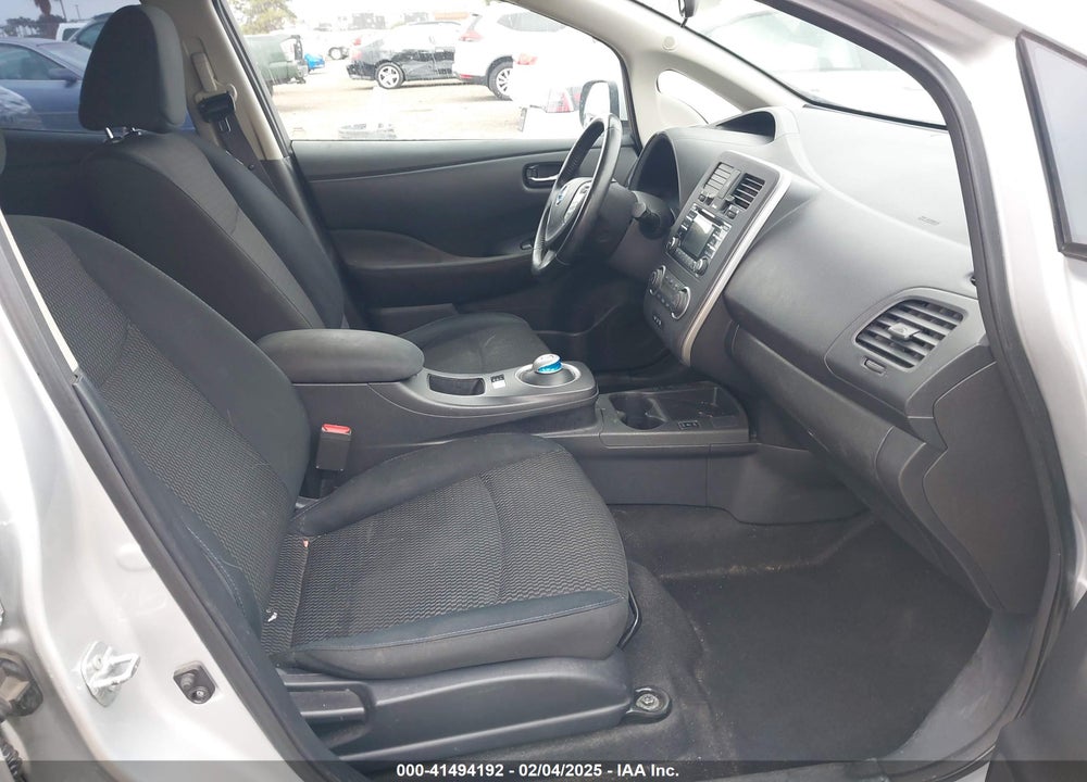2015 NISSAN LEAF S VIN: 1N4AZ0CP3FC335205