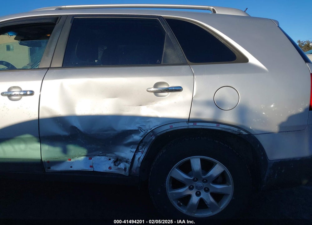 2013 KIA SORENTO VIN: 5XYKTDA26DG419848