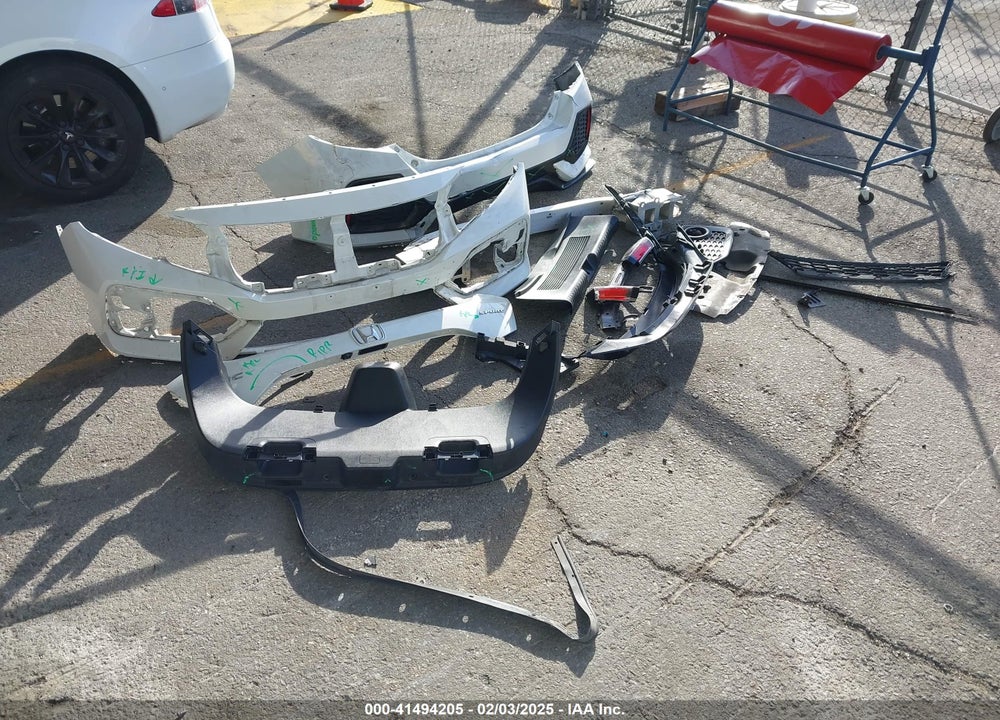 2018 HONDA CIVIC VIN: SHHFK7G47JU226852