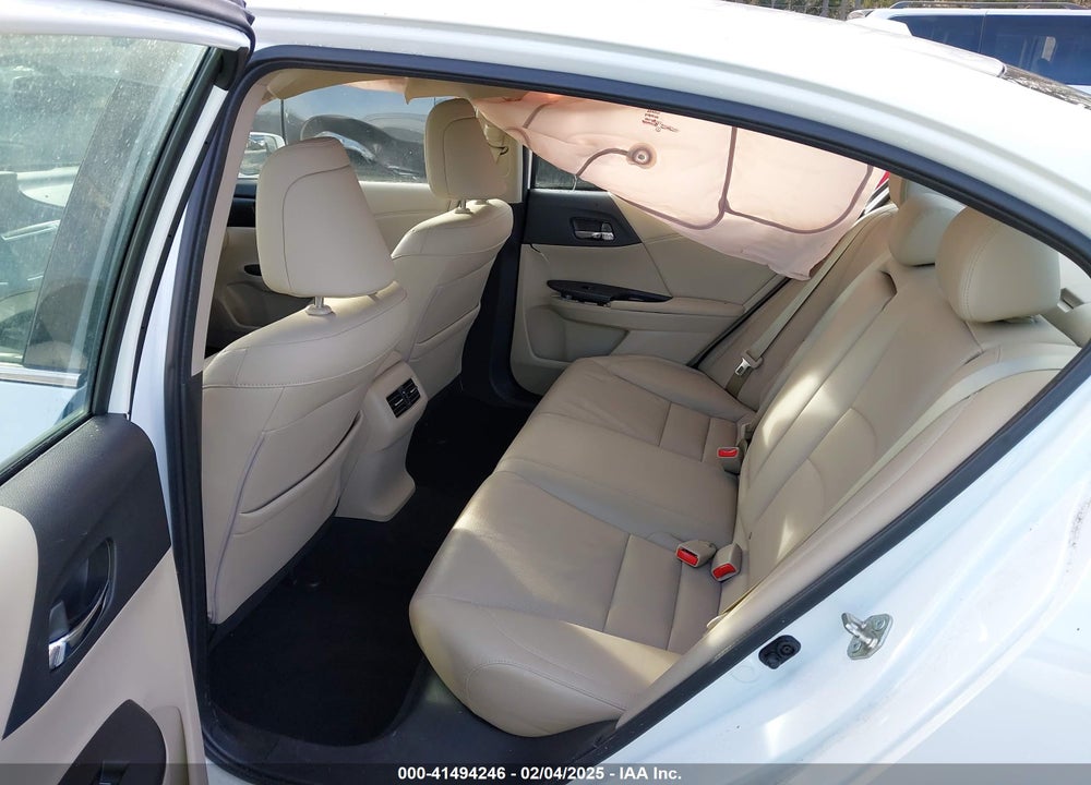 2015 HONDA ACCORD VIN: 1HGCR3F86FA038838