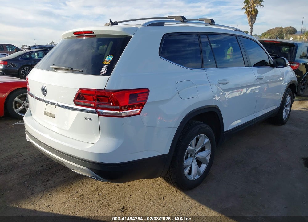 2018 VOLKSWAGEN ATLAS VIN: 1V2CP2CA7JC595906