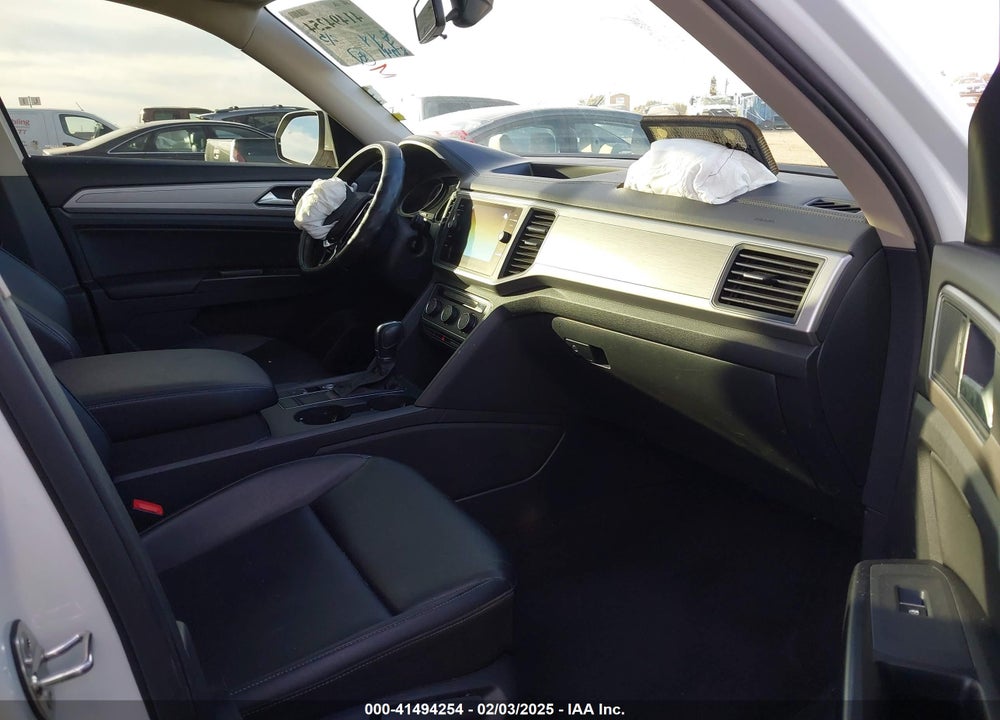 2018 VOLKSWAGEN ATLAS VIN: 1V2CP2CA7JC595906
