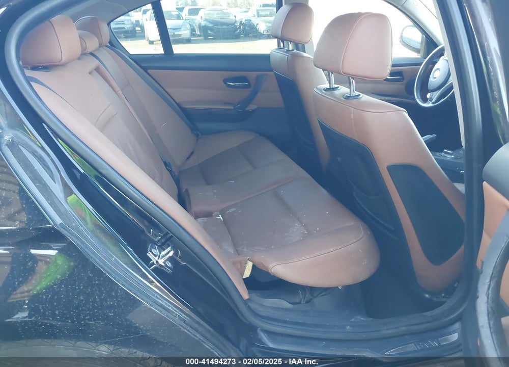2009 BMW 328I VIN: WBAPH57539NM32861