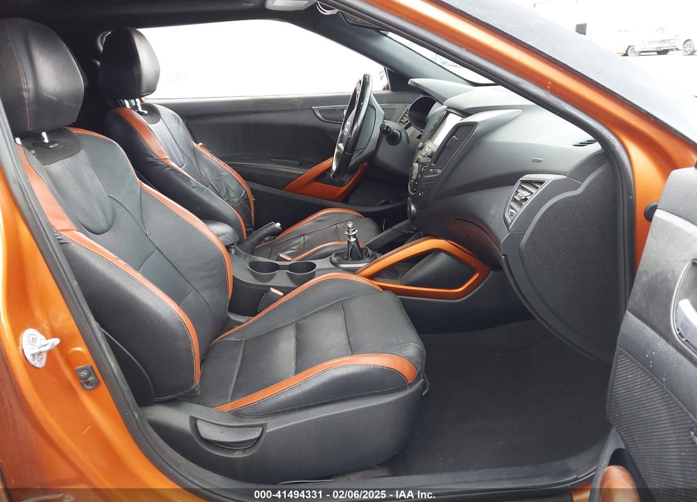 2016 HYUNDAI VELOSTER VIN: KMHTC6AE4GU252477