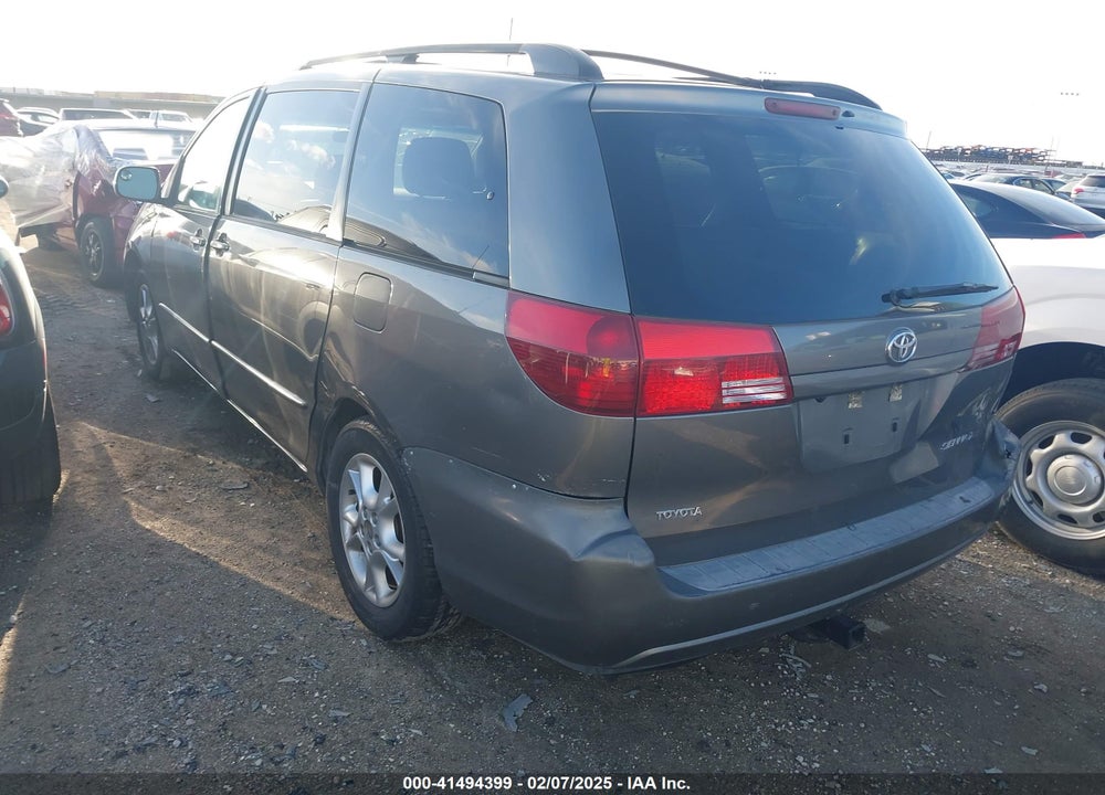 2005 TOYOTA SIENNA XLE VIN: 5TDZA22C75S358594