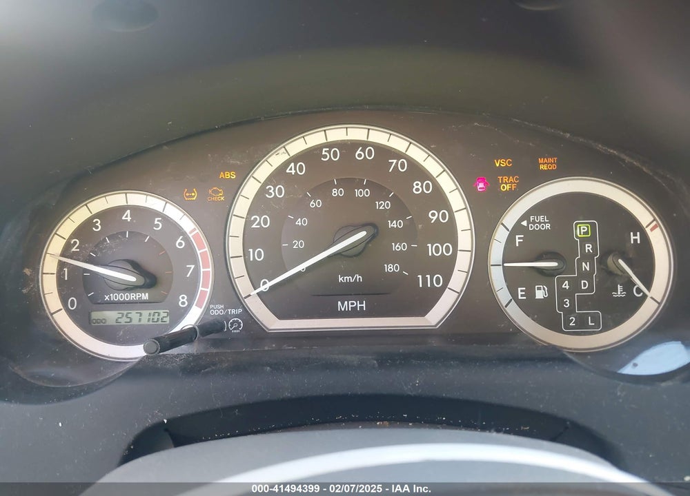 2005 TOYOTA SIENNA XLE VIN: 5TDZA22C75S358594