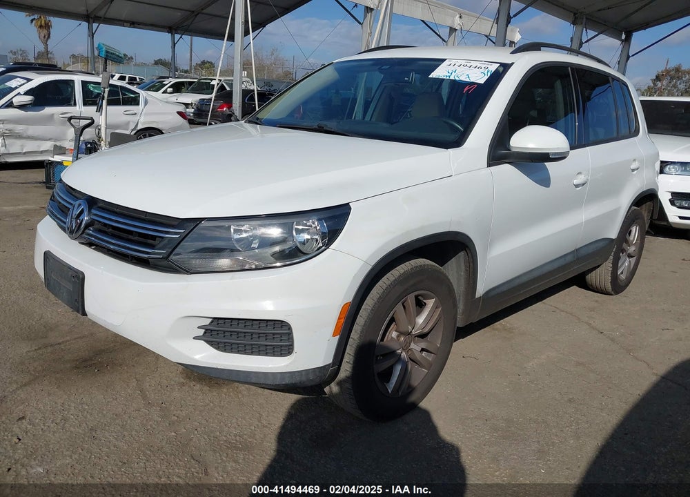 2016 VOLKSWAGEN TIGUAN S VIN: WVGAV7AX4GW562982