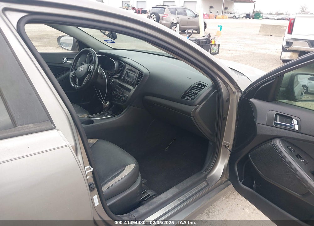 2012 KIA OPTIMA VIN: 5XXGR4A66CG064593