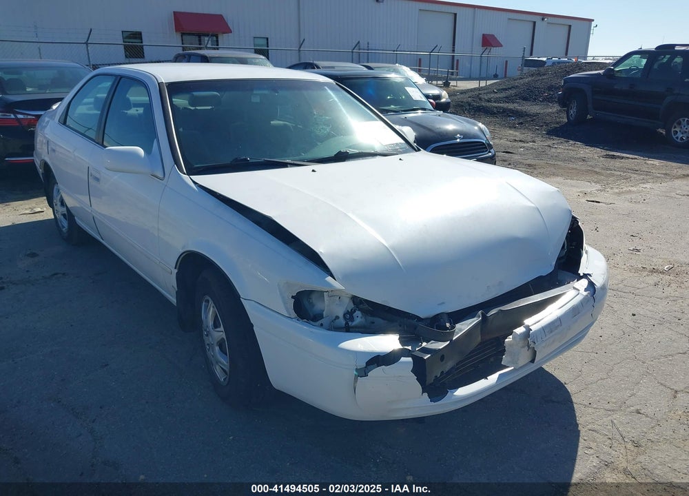 1997 TOYOTA CAMRY LE VIN: JT2BG22K0V0010252