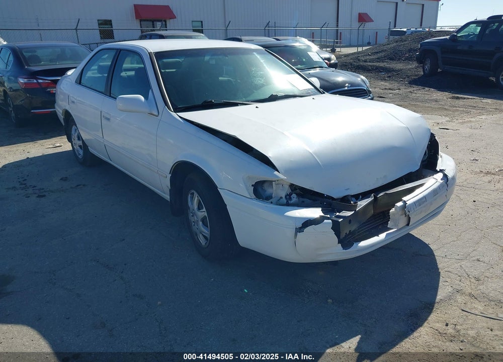 1997 TOYOTA CAMRY LE VIN: JT2BG22K0V0010252