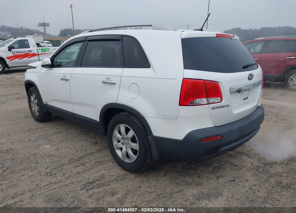 2013 KIA SORENTO VIN: 5XYKTDA60DG312863