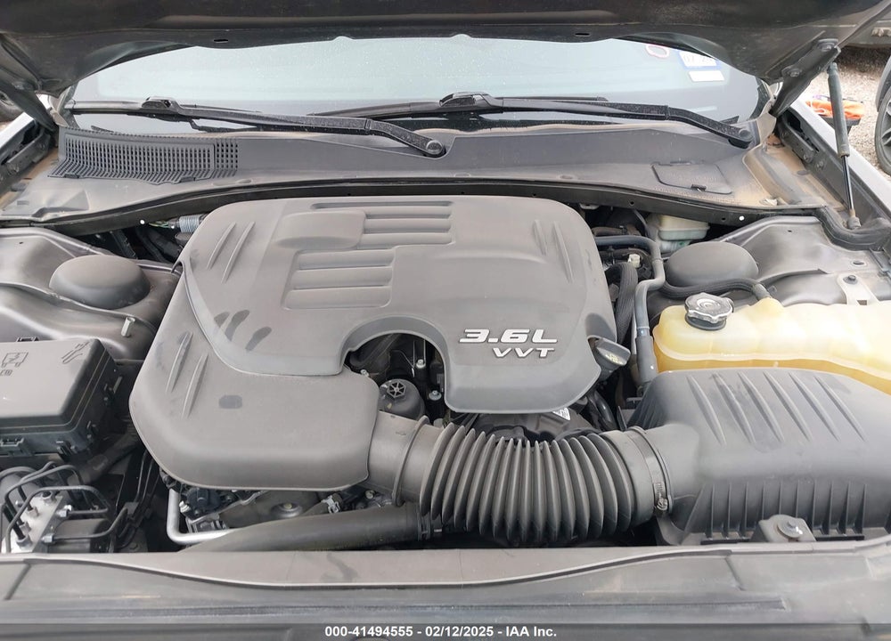 2014 CHRYSLER 300 VIN: 2C3CCAAG4EH376682
