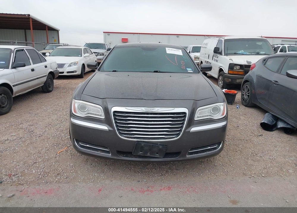 2014 CHRYSLER 300 VIN: 2C3CCAAG4EH376682