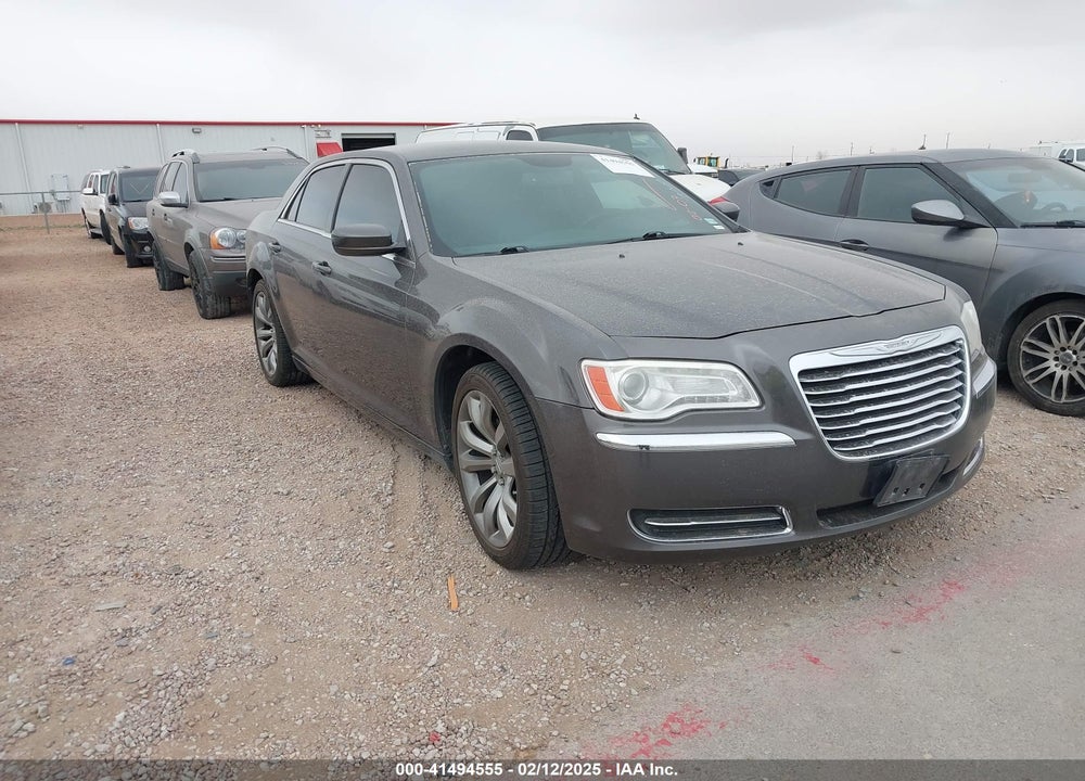 2014 CHRYSLER 300 VIN: 2C3CCAAG4EH376682