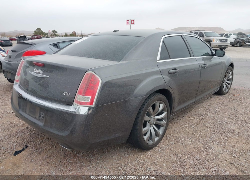 2014 CHRYSLER 300 VIN: 2C3CCAAG4EH376682