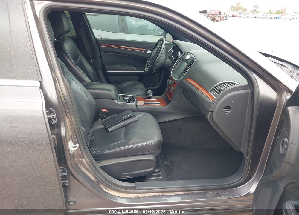 2014 CHRYSLER 300 VIN: 2C3CCAAG4EH376682