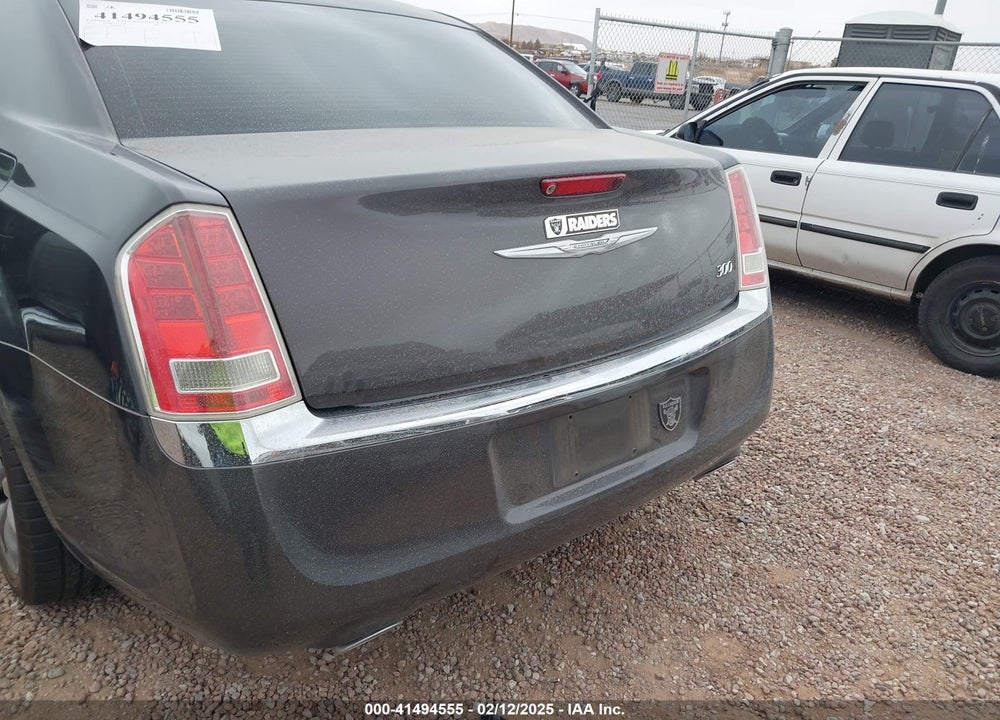 2014 CHRYSLER 300 VIN: 2C3CCAAG4EH376682